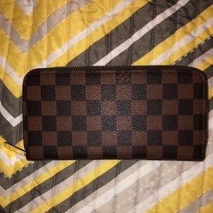 LV Wallet Non-Authentic NWOT